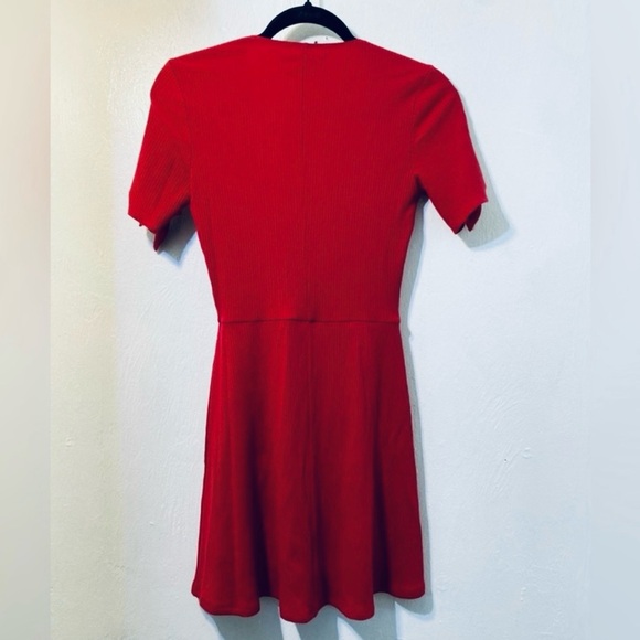 Reformation Sara Cherry red  mini dress.88% tencel 12% spandex.Like new.Size S - Picture 6 of 16